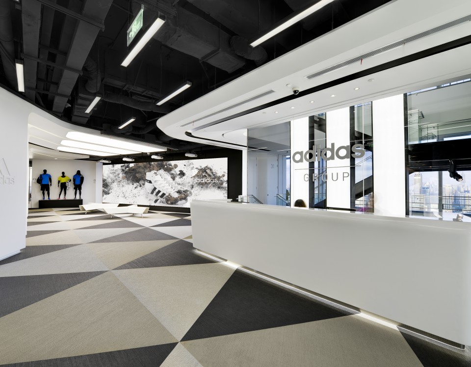 Офис Adidas в Шанхае, Китай Bolon BKB Sisal Plain Mole, Steel, Black