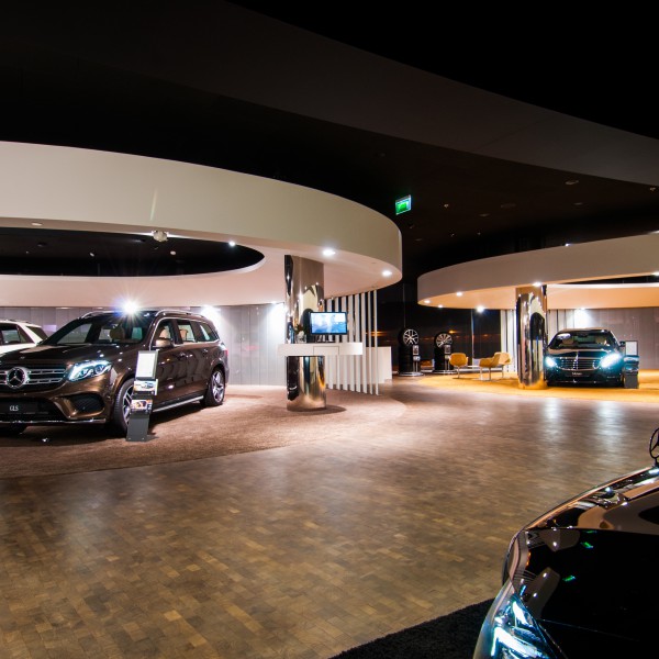 Салон Mercedes-Benz